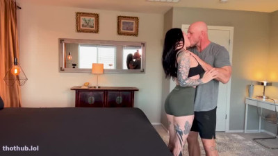 Mag Numb - 5'5 All Natural Goth Girl Skips Gym After Sex With Johnny Sins