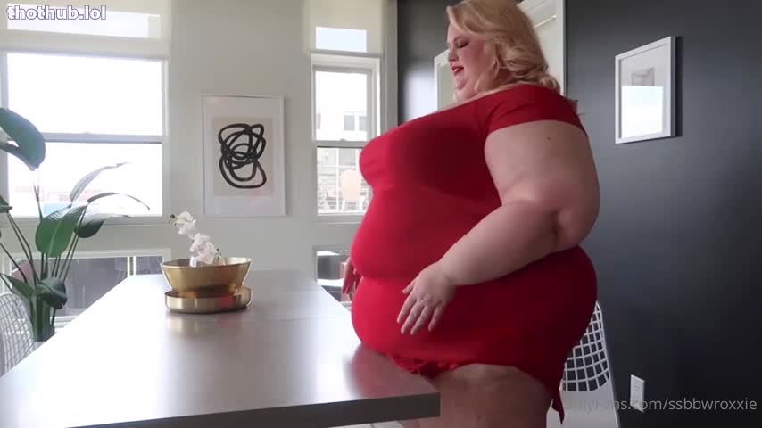 OnlyFans leaked Ssbbw roxxie belly plops on table on HDthot