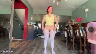 queen_egirl27 oil and dildo