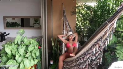 Florabella sunbathed flora