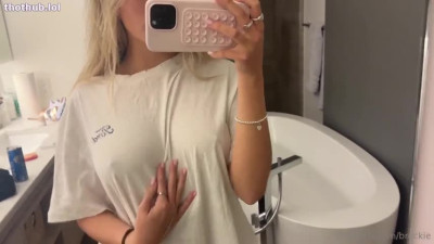 Breckie Hill - Nipple Pokies Boobs Play Selfie Video Leaked