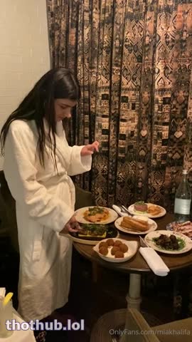 OnlyFans leaked Mia Khalifa Topless Hotel Dinner Onlyfans Leak on HDthot