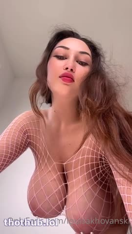 OnlyFans leaked Louisa Khovanski GODDESS with pinky nips wants to be submissive on HDthot