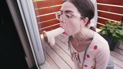 ema lee - balcony ass to mouth solo