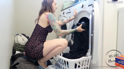 MsAmy laundry Time 2