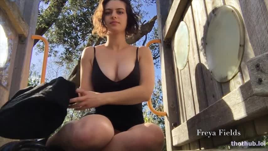 OnlyFans leaked Freya Fields - Public Playground Masturbation on HDthot