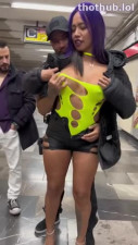 Mujer Luna Bella - Public Sex & Squirt In The CDMX Subway