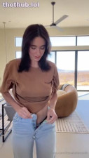 Natalie Roush cute jeans