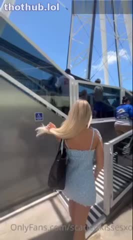 OnlyFans leaked Scarlettkissesxo puplic stuffed in the ferris wheel on HDthot