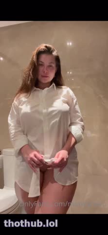 OnlyFans leaked MarikaNovo plays with her big tits on HDthot