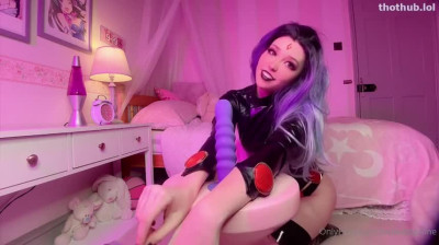 Belle Delphine raven cosplay