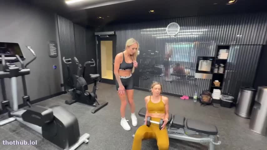 OnlyFans leaked serenitycox - @angiebloom and @julianaugustvip were recently in town on HDthot