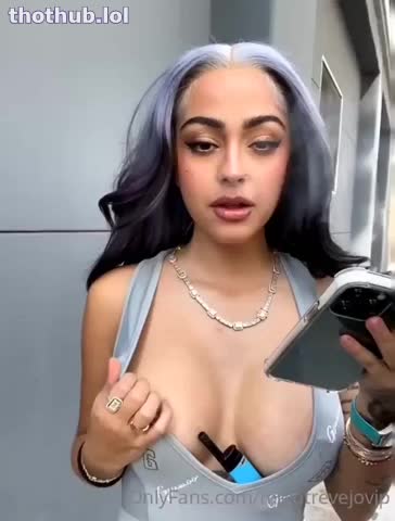 OnlyFans leaked Malu Trevejo public tits flash on HDthot