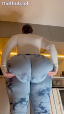 Ameliasocurvy Anti girlfriend ass clapping/oiling JOI ????