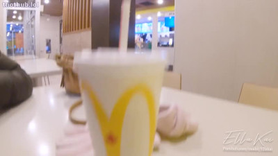 Ellakojiro - at McDonald's