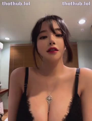 OnlyFans leaked Cher._e (Big Boobs Korean) Teases in Black Lingerie on HDthot