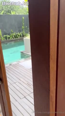 OnlyFans leaked Gracewearslace Sexy Brunette with a Nice Ass Riding by the Pool on HDthot