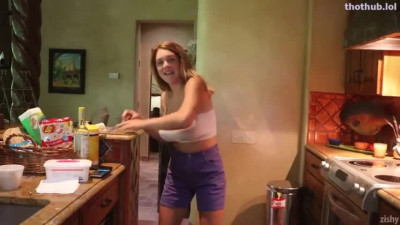 Gabbie Carter dancing queen