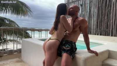 Reislin with Johnny Sins - Vacation Hookup